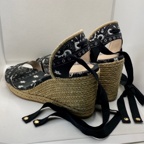 STUART WEITZMAN, Authentic Illeana Lace Up Wedges, Black Paisley Bandana Print - Picture 8 of 12